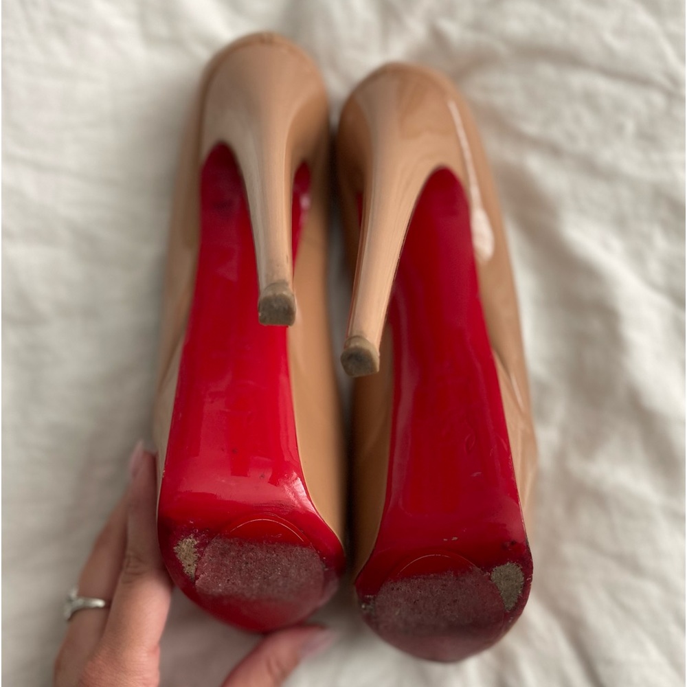 Christian Louboutin - Highness 160 Patent Leather Pumps - Picture 8 of 11